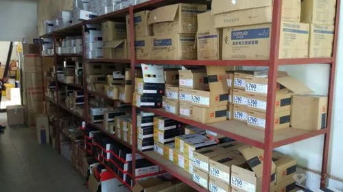 英信五金 專注高端零售，品質與服務的雙重承諾